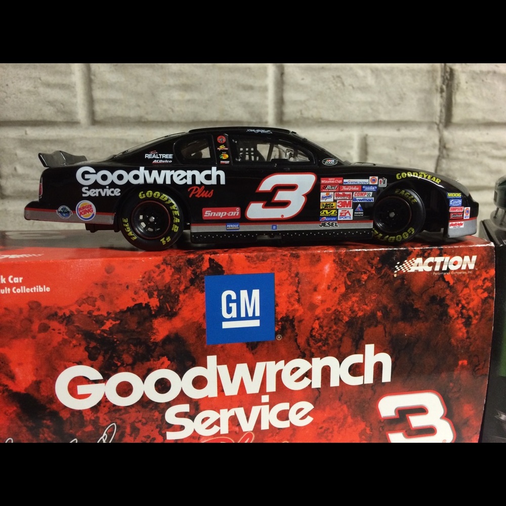 Dale Earnhardt items - Picture 5 of 6